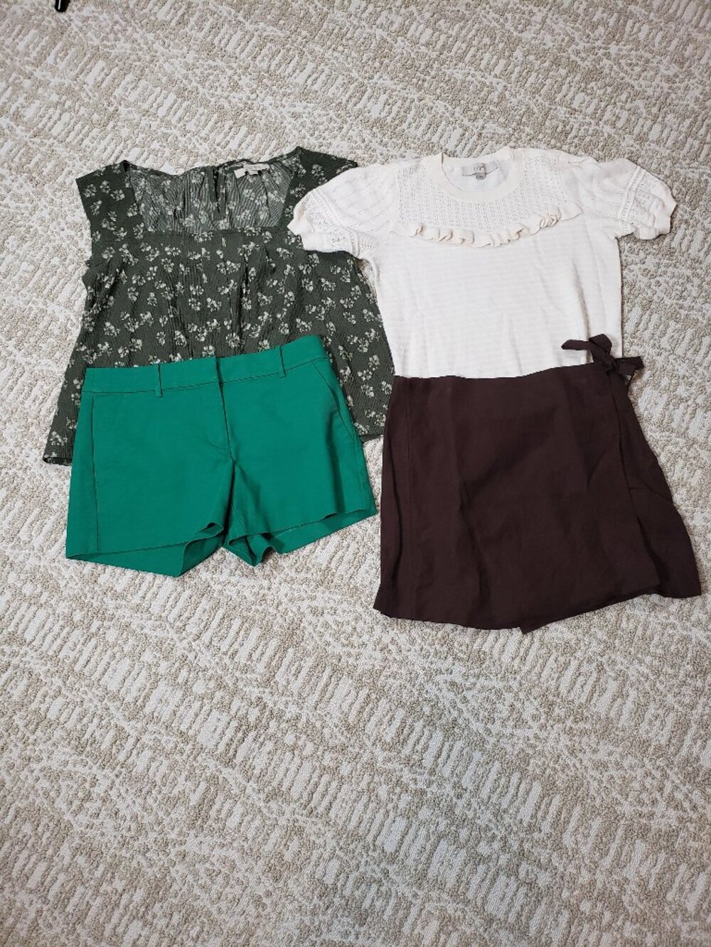 LOFT 4 Piece Lot Top Sweater Shorts Skort Colorful Linen Floral Preppy Small/2